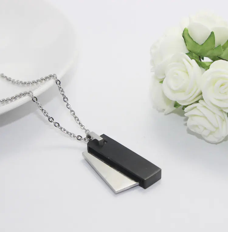 Consort Pendant