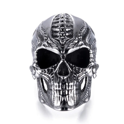 Rogue Skull Ring
