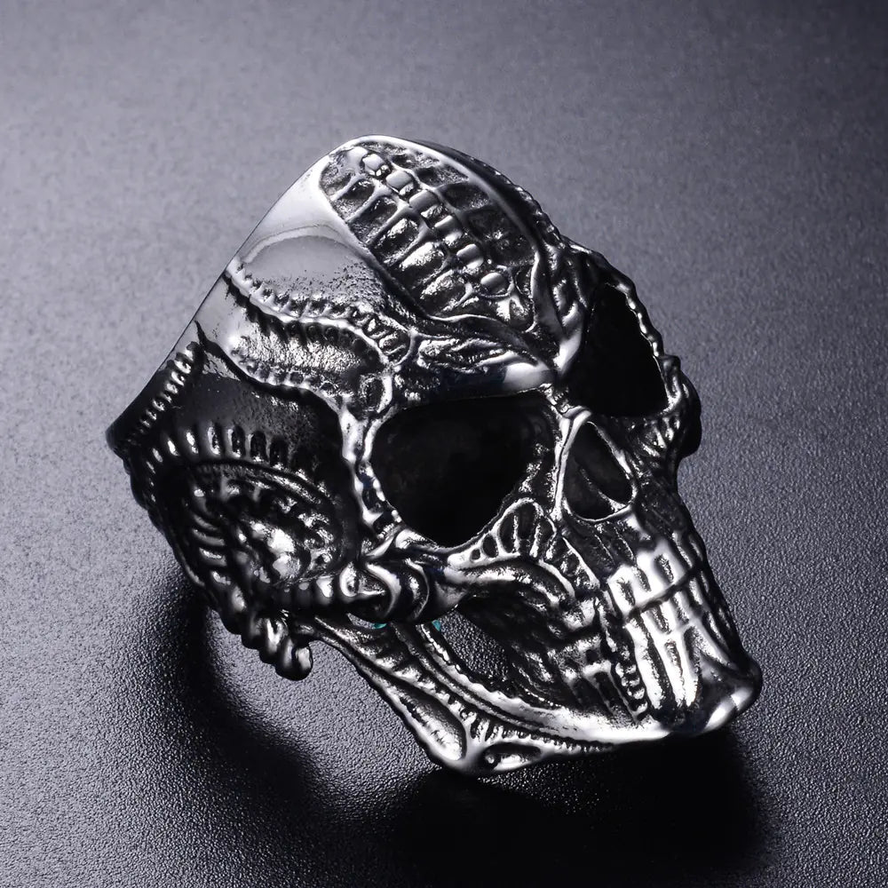 Rogue Skull Ring